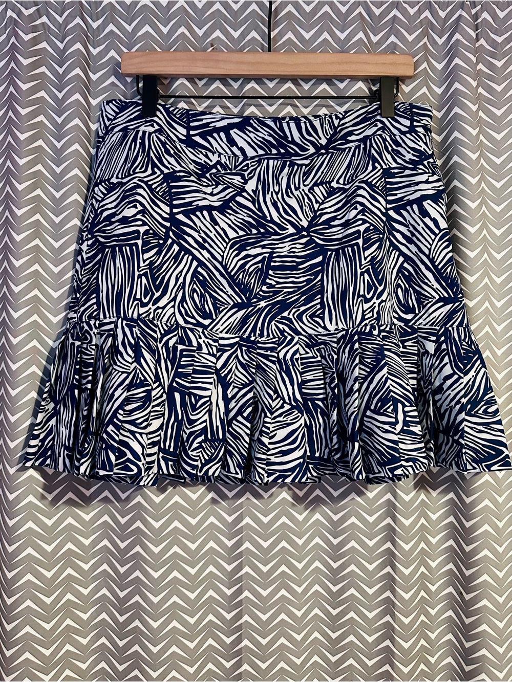 Lady Hagen | Blue and White Pleated Skort, size 10